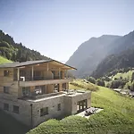 Alpenparks Chalet&apartment Steve Aparthotel