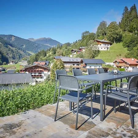 Aparthotel Alpenparks & Steve
