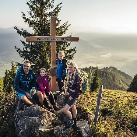 Aparthotel Alpenparks & Steve 4*