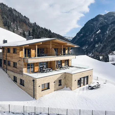 Alpenparks & Steve Aparthotel Viehhofen