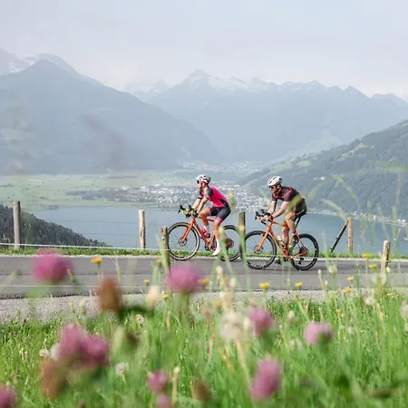Alpenparks & Steve Aparthotel 4*