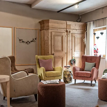 Aparthotel Alpenparks Chalet&apartment Steve 4*