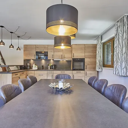 Aparthotel Alpenparks Chalet&apartment Steve 4*