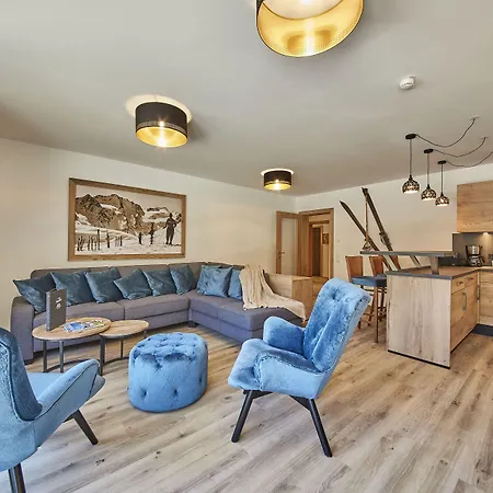 Alpenparks & Steve Aparthotel 4*