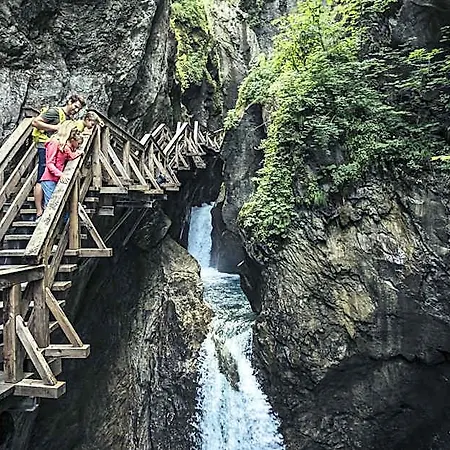 Alpenparks & Steve Апарт-отель 4*